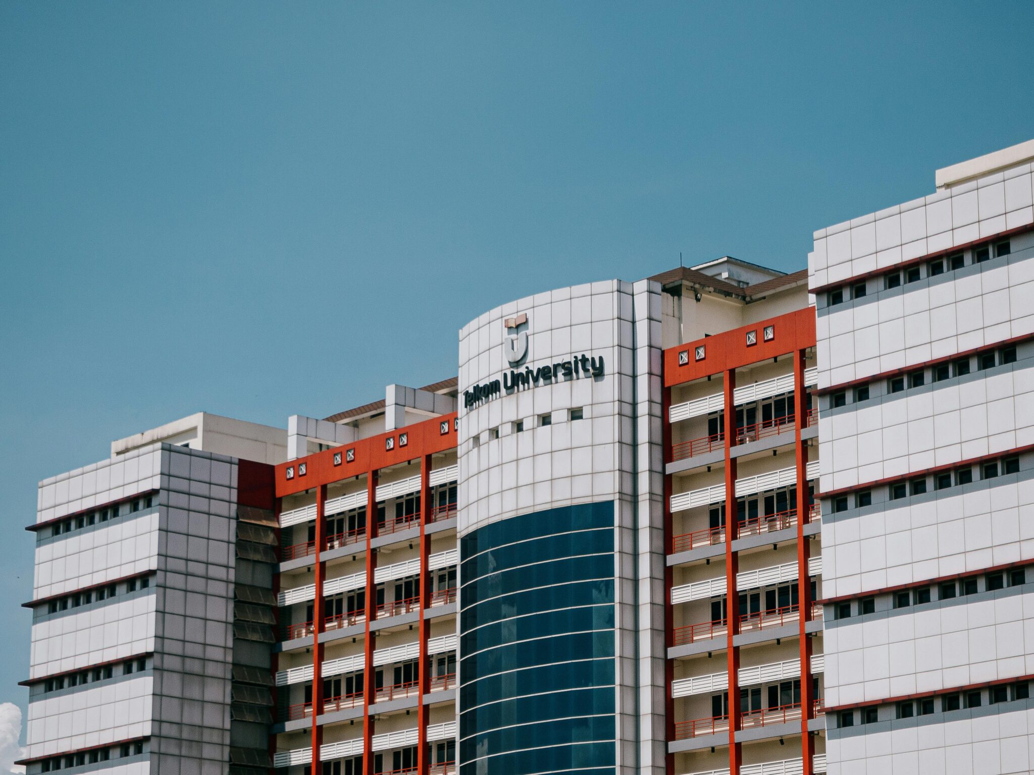 s1 manajemem bisnis telekomunikasi informatika